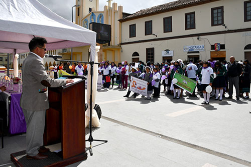 GÉNERO Y DESARROLLO